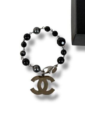 Chanel Coco Mark Black Lipped Pearl Bracelet Plastic Gunmetal Style
